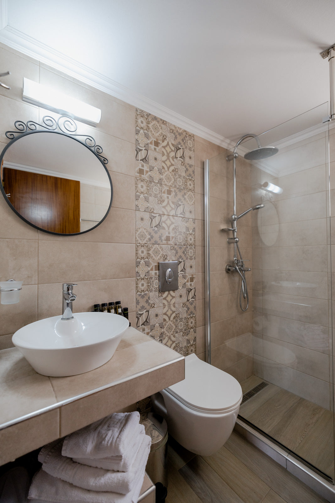 Symi Girls Trip Solo Room