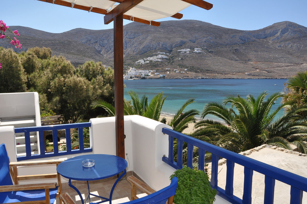 Girls Trip to Amorgos Solo Room